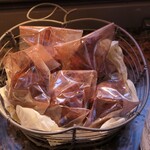 アヴランシュ・ゲネー - 店内模様