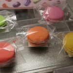 アヴランシュ・ゲネー - マカロン