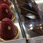 アヴランシュ・ゲネー - ケーキショーケース