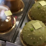 アヴランシュ・ゲネー - ケーキショーケース