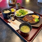 Suteki No Ishikawa - オリジナルハンバーグ&伊勢菜園のフルーツサラダ