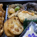 ゆら川 - 揚げ物②〜蓮根挟み揚げと揚げ餃