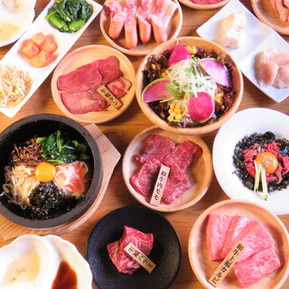 Special courses centered on A5 rank Wagyu beef include all-you-can-drink◎