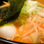 会津ラーメン 和 - 味玉入りです