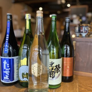 【日本酒】季節の限定酒など30種類以上取り揃え！