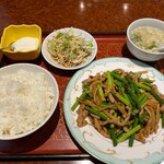 Dairengyouzabou - 豚肉とニンニクの芽炒め定食