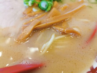 Tenkaippin - スープ、麺アップ