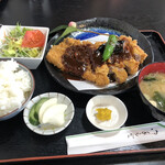 お食事処 白川 - 味噌カツランチ1078円