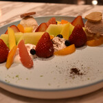 Patisserie TEN & 日比谷okuroji店 - シェフの気まぐれデセール