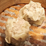 Syuumai To Yaki Buta Nishinomiya Burusu - 肉汁焼売と烏龍焼売