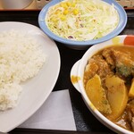 Matsuya - 　マッサマンカレー野菜サラダ 830円