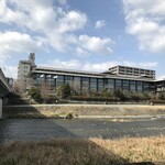 水暉 - 川向こうに、リッツカールトン京都