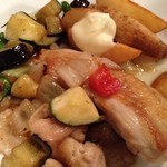 エル バレンシアーノ - 若鶏のオーブン焼きと夏野菜の鉄板焼き