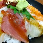 海鮮丼の駅前 - 海鮮ごまだれ丼