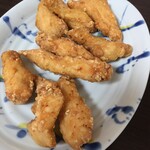 とりあん - ニンニクの効いた醤油味で衣が薄めです