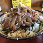 旬食健美  田しろ - いわし丼(ご飯大盛り いわし増量)
            横から