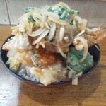 Tonoi - 天丼（680円）。値上げは無視しても立派な盛り。