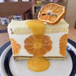 Mui - かねよし農園のみかんのケーキ