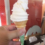 おにぎりの円むすび - ソフトクリーム　バニラ　２５０円　【　２０１２年８月　】