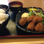 なかやま - カキフライ定食