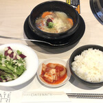 本町焼肉DATENARI - 参鶏湯風スープと牛切り落としランチ