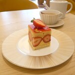 ル カフェ ヴィー - ケーキ 1800yen