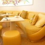 ル カフェ ヴィー - ソファ席