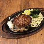 HERO'S steakhouse - ランチハンバーグステーキ(200g)