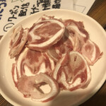 十日市場本格塩ホルモン焼肉炭備 - スライスなんこつ380円