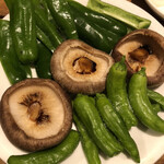 十日市場本格塩ホルモン焼肉炭備 - 焼き野菜3点盛り480円