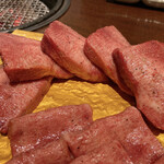 炭火焼肉 ふちおか - 厚切りタン