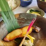 伊織 うなぎ・御食事処 - 