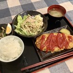 森のハンバーグ工房 ゆみさんち - 【日替りランチ 600円(税込)】これに食後のコーヒー＆デザートも付きます。