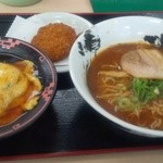 餃子の王将 - サービスランチ（６８２円）