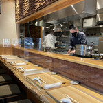 中華蕎麦 とみ田 - 内観