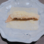 ShinoiS - 棒棒鰤: 果物のように爽やかな味わいの付けにした鰤を栗のパウダーや搾菜と共にいただきます。