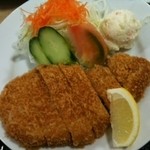 ちらん亭 - チャーミー豚のロース定食のロースカツ