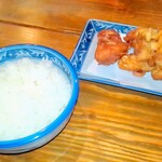 麺屋だい - おつまみ唐揚げ￥650＆ライス(並)￥180