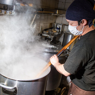 横浜家系ラーメン 山崎家_0