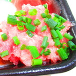 海っと丼丸 - どんまる丼　５４０円（税込）のネギトロのアップ【２０２１年２月】
