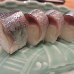 法善寺横丁 誠太郎 - さんま寿司