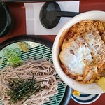 山田うどん - 煮込みソースカツ丼とお蕎麦