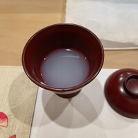 鮨 やすみつ - 蛤の出汁