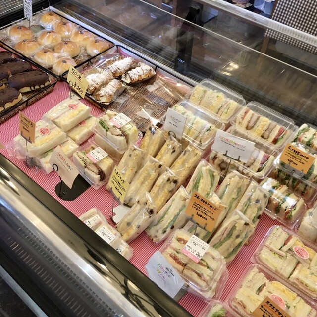 アレ フランス カフェ ダリア Allez France 麻布製パン 麻布十番 サンドイッチ 食べログ