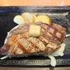 ステーキガスト - 料理写真:特選リブロースステーキ200ｇ