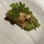 宮の森れんげ堂 - パクチーが合います♡