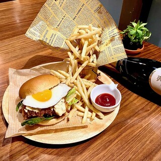 ヴェジタブルカフェ&シーフードバー サイエン_0