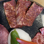 焼肉処 まるます家 - 