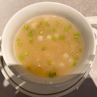 中国飯店 富麗華 - 素菜コース　すり流しカブと衣笠茸のスープ