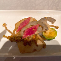 中国飯店 富麗華 - 素菜コース　旬の彩り野菜の特製豆醤炒め